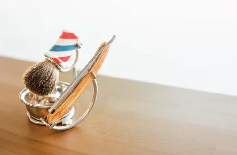 Prodotti professionali per cura barba e baffi e forniture per barbieri